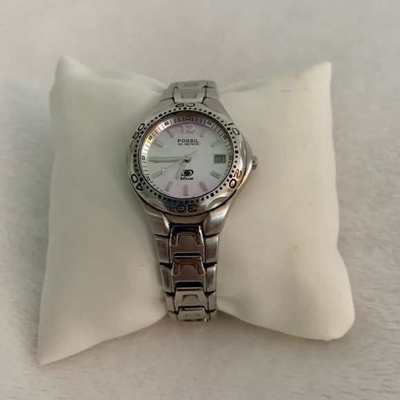 Fossil Blue Woman’s Silver Stainless Steel Water Resistant Watch 3634 - Picture 1 of 12